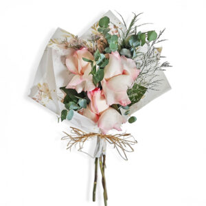 Arranjo com 3 rosas colombianas