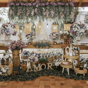 Decoração de Mesa de Festa: Flores Naturais