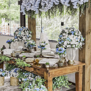 Mesa de Casamento dos Sonhos: Flores que Celebram a União